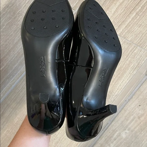 LIFE STRIDE NWOT Women’s Size 9 Shiny Black Pumps Low Heel patent - Picture 10 of 13